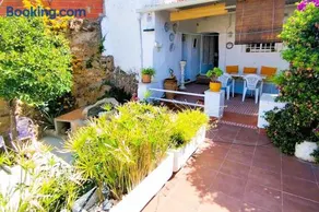 La Casa del Barranco que mira al Pico - Image 1