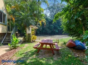 Tropical Getaway - Image 3