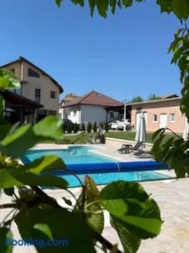 Căsuța bunicii - Image 2