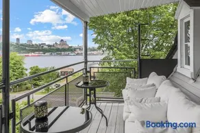 Royal View Chateau Frontenac Balconies 6 bedrooms 15 guests - Image 1