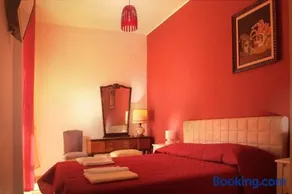 B&B Bibliotechina - Image 1