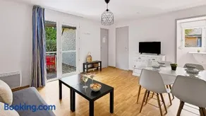 Maison cosy, terrasse, jardin, piscine et parking - Image 2