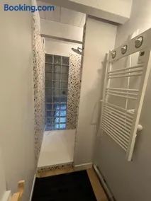 Maison de village au cœur de Ampus - Image 3