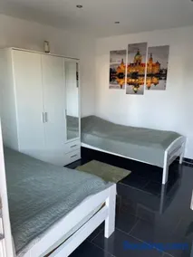 Ferienwohnung mit Fußbodenheizung nahe Messe, gratis Parkplatz und Abstellplatz E - Bike - Image 5