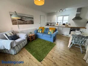 AnchorageWells Harbour Apartment - Image 5
