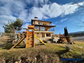 Divna Forest & Lake House - Image 2