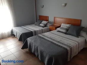 Hotel Los Leones, el más cercano a Warner - Image 3