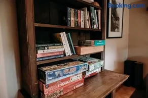 Oak Meadows House - A unique home near Yosemite - Image 2