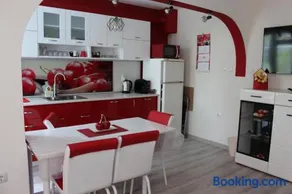 Apartment Ani - Image 4