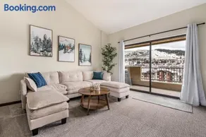 Seasons at Avon 513, 2BD Condo in Heart of Avon - Image 1