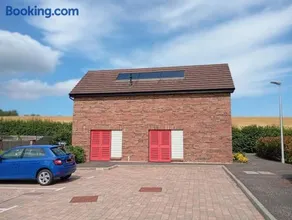 Detached Home in Bishopton - Image 4