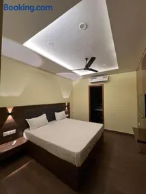 Oasis Hotels - Image 4
