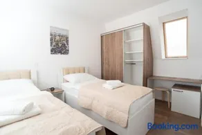 ZIMMER KAJ - Image 2