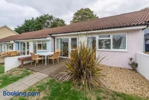 Cape A2 Westbay Club, a 2 bedroom cottage, Isle of Wight - Image 3