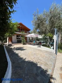 Mone luxury villa - Image 1