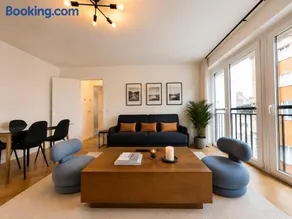 Belleville 1 Bedroom Apartment Near Père Lachaise - Image 2