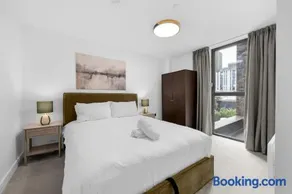 Ancoats sleeps 6 Manchester city centre apartment - Image 3