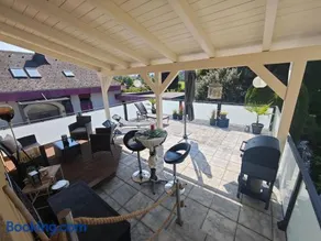 Großzügige Wohnung mit Terrasse - Image 2