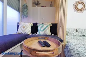 Studio design tout équipé avec netflix & terrasse - Image 3
