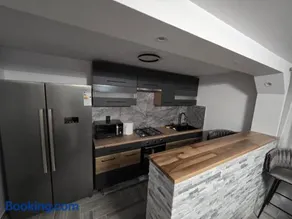 Cabana La Poalele Giumalaului - Image 4