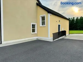 The Swim Studio Apartment - Image 4