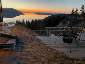 Stately Cabin With Lake Mjøsa Panorama - Image 1
