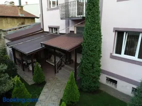 Guest House Via - Image 3