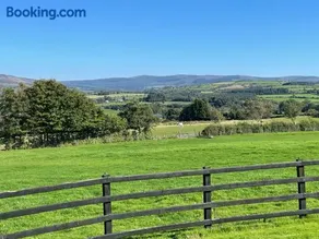 Arney Lodge Farm - Image 4