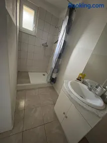 Maison flanc de coteau - Image 2
