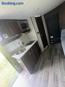 Sleepyheadz Campers and Tents LLC - Image 2