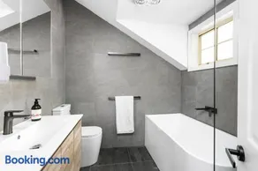Crows Nest comfort - Laidback living with garden - ER138 - Image 3