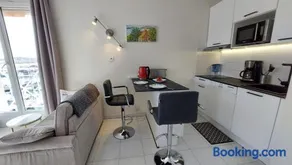 Boutique Apartment Hirondelle Port Frejus - Image 2