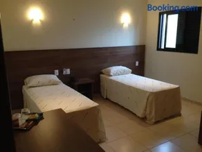 Itupeva Plaza Hotel - Image 4