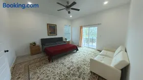 Modern 6BR Masterpiece with 2 primary suites - Image 4