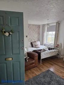 Havisham Studio Flat Rochester ME1 1XZ - Image 2