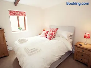 1 Bed in Crickhowell oc-42953 - Image 5