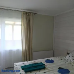 Good House - Image 5