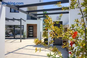 Luxury Villa with extra heated pool with hydromassage, biliard near town center and beach by WiiBuk - Image 3