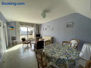 Appartement avec Balcon à 500m de la Plage et Proche Commerces à Jullouville - FR-1-361-489 - Image 2
