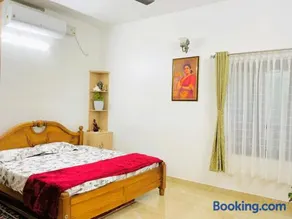 Padmanabham - Image 1