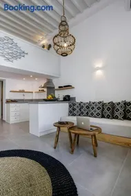 Sensation Luxury Mansion In Mykonos - Image 3