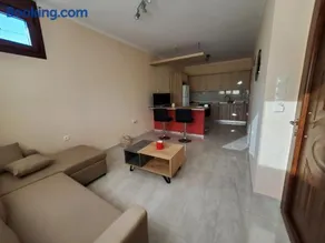 Backyard Apartment - Image 1