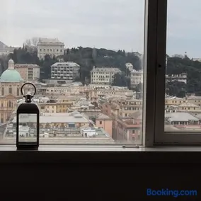 Suite Lambruschini central with top city view - Free covered parking - Image 2
