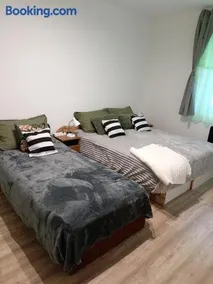 Tiszti Szálló Apartman - Image 2