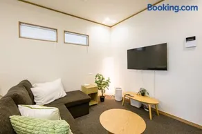 Komei Hotel/5min to station/Direct access to Narita and Haneda/Asakusa/Sky tree - Image 4
