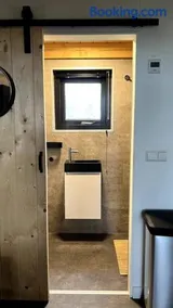 Tiny House Old Oaks - Image 3