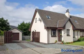 4 Storr Place - Image 1