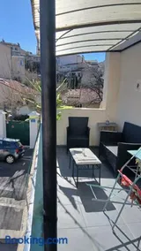Stud terras Ville Corniche 2 pers stat gratuit rue Modif suivt possib et accord exclusif - Image 1