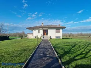In campagna vicino al mare - Image 1