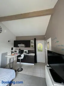 Studio RIQUET indépendant attenant à Villa - Image 1